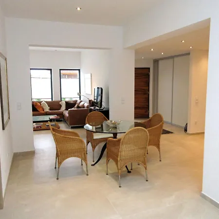 Strandbadallee Apartmán *